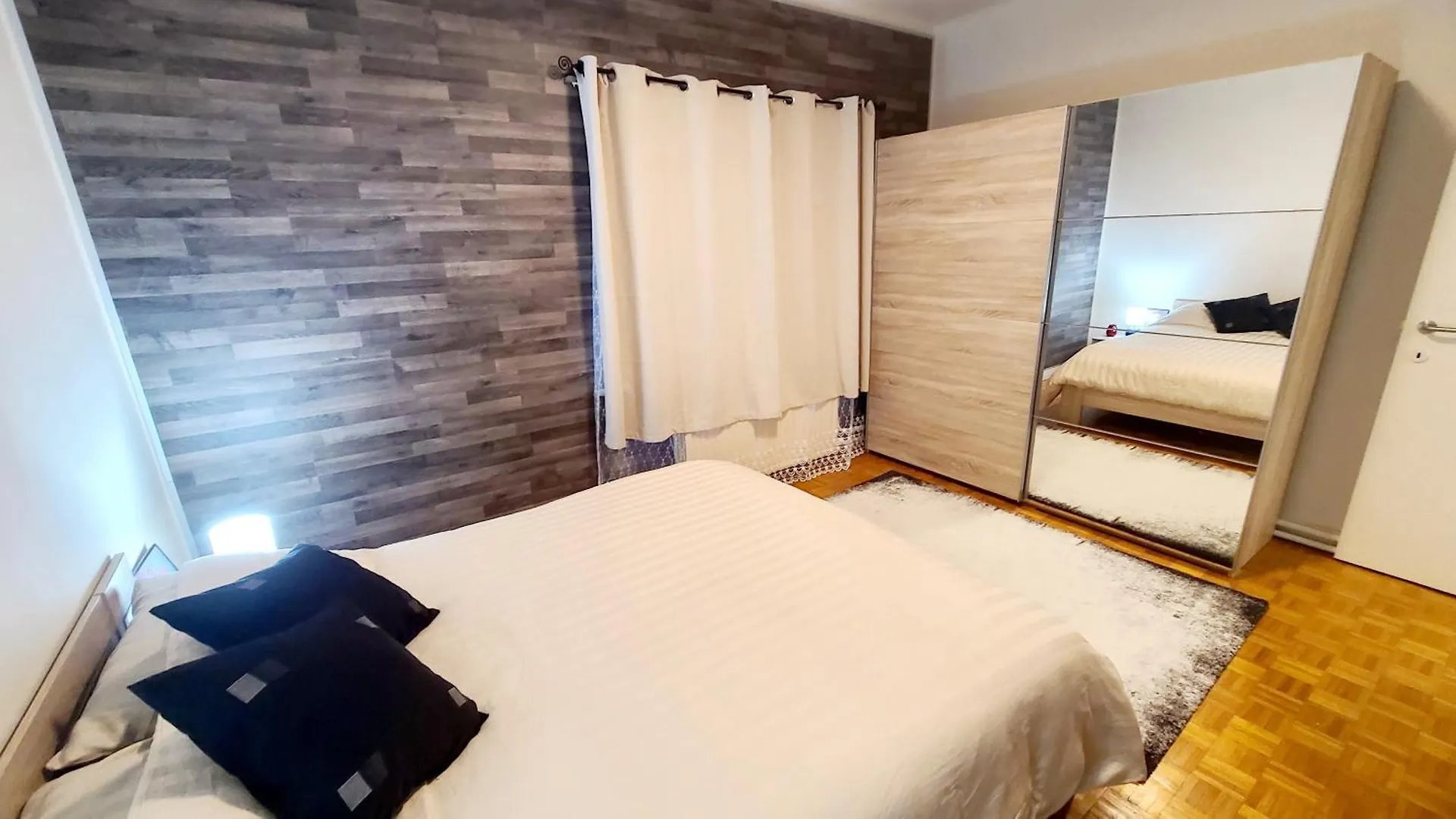 Homestay Room For Rent In Antwerpen