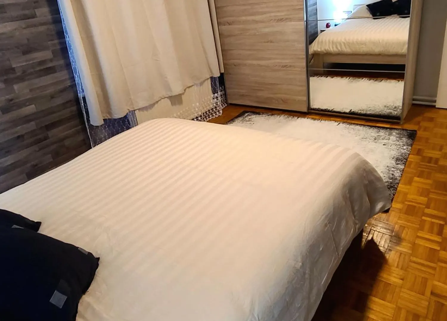 Homestay Room For Rent In Antwerpen Belgium